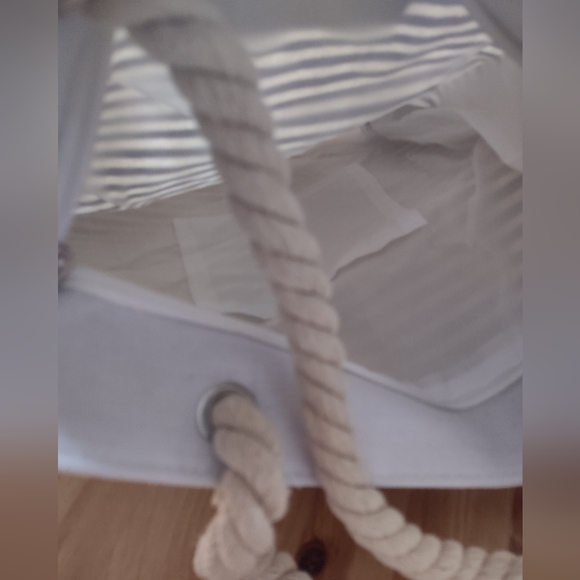 Katherine Karambelas White Blue Striped Tote Bag - Great Condition - Picture 2 of 3